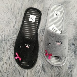 Bedroom slippers